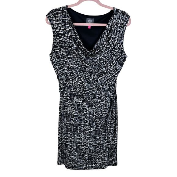 Vince Camuto Dresses & Skirts - Vince Camuto Black White Sleeveless Stretchy Dress 10